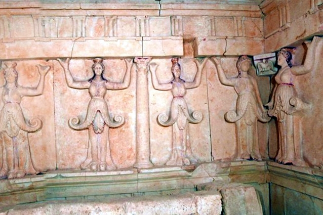 thracian Sveshtari tomb